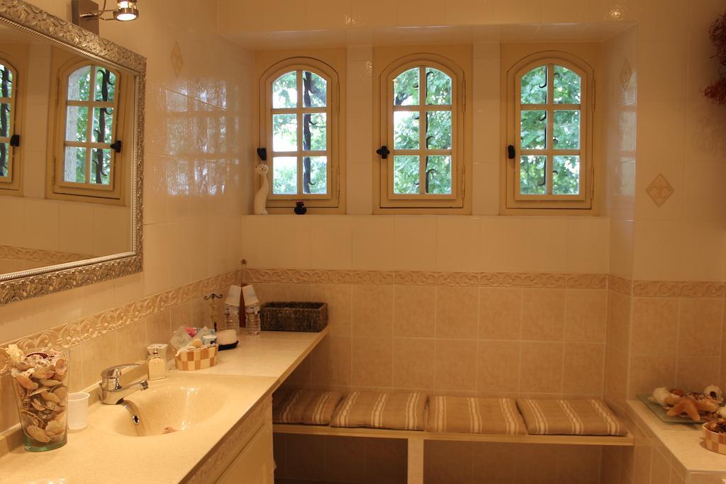 Chambres D'Hotes Le Bois Trinquille Saint-Viance 객실 사진
